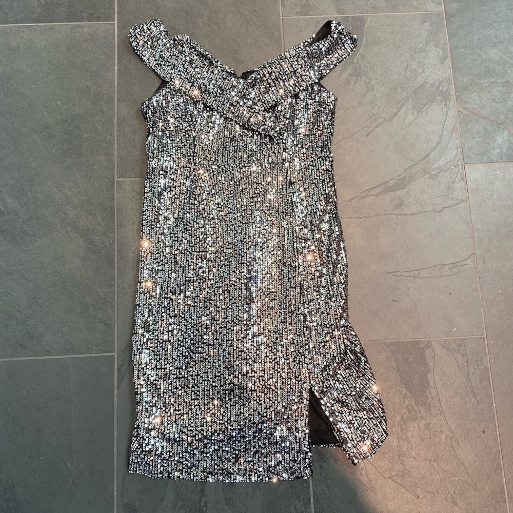 Lulus silver sequin cocktail dress